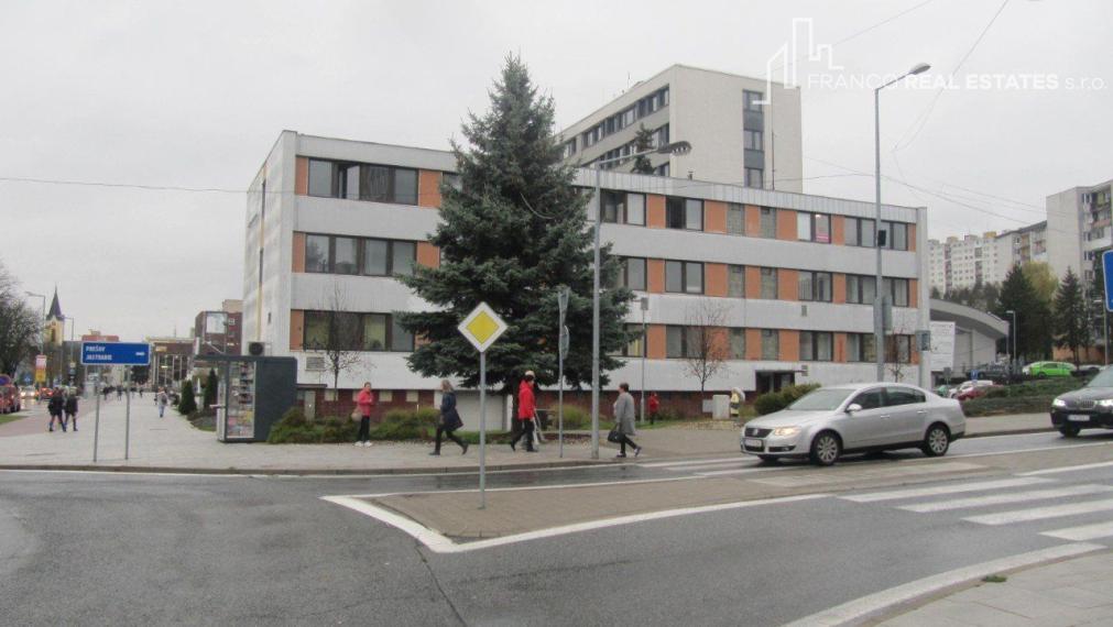 Prenájom kancelárie 19 m², Námestie slobody č.6, Vranov nad Topľou