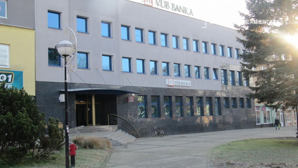 Prenájom kancelárii a obchodných priestorov v centre mesta Humenné