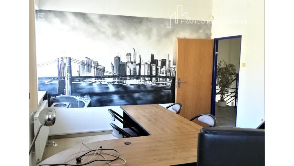 Prenájom kancelárie v centre mesta Holíč