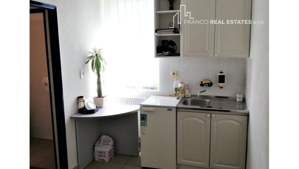 Prenájom kancelárie v centre mesta Holíč