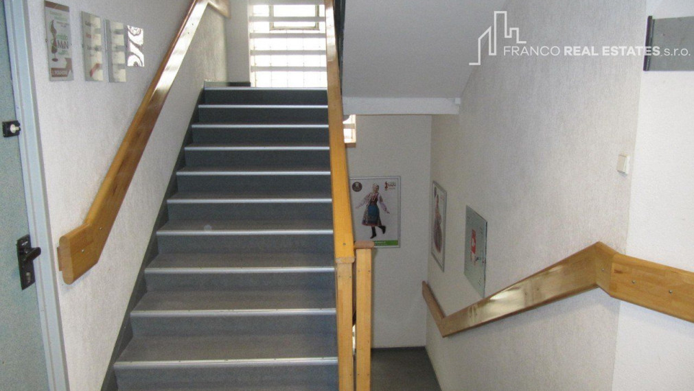 Prenájom kancelárie 19 m², Námestie slobody č.6, Vranov nad Topľou