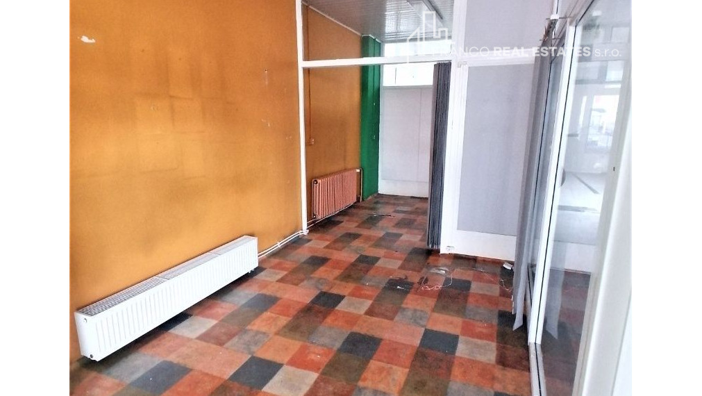 Prenájom kancel./ obchodných priestorov centre mesta BnB (Oproti TESCO)