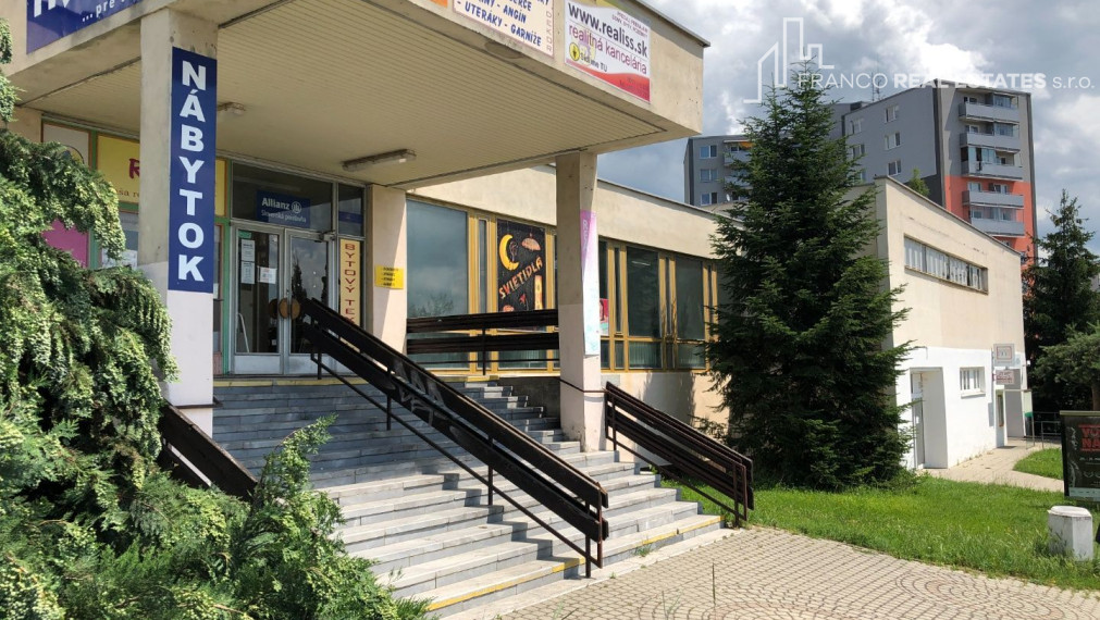 Prenájom kancel./ obchodných priestorov centre mesta BnB (Oproti TESCO)