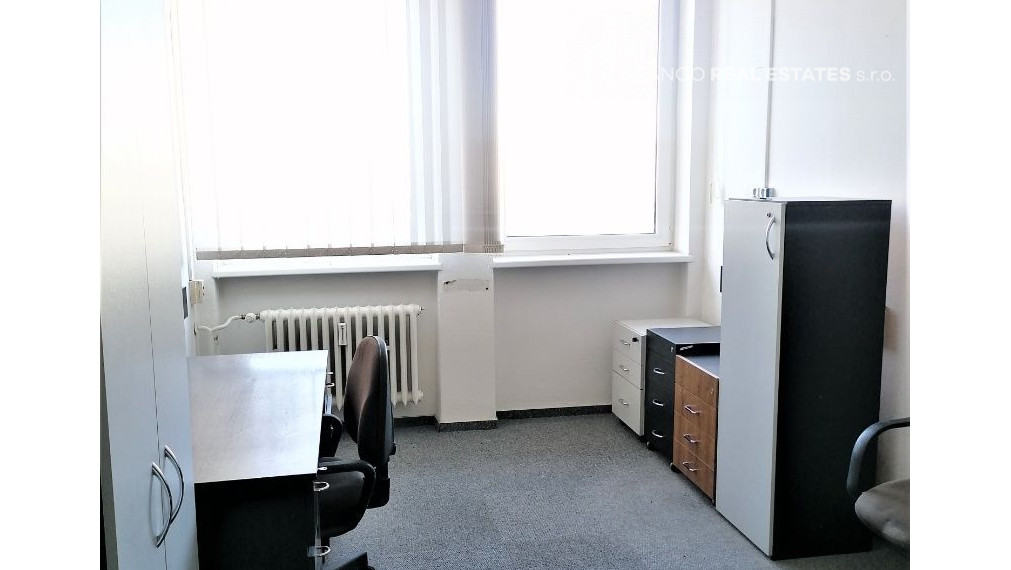 Kancelárie na prenájom - centrum Topoľčany /TOP ADRESA/