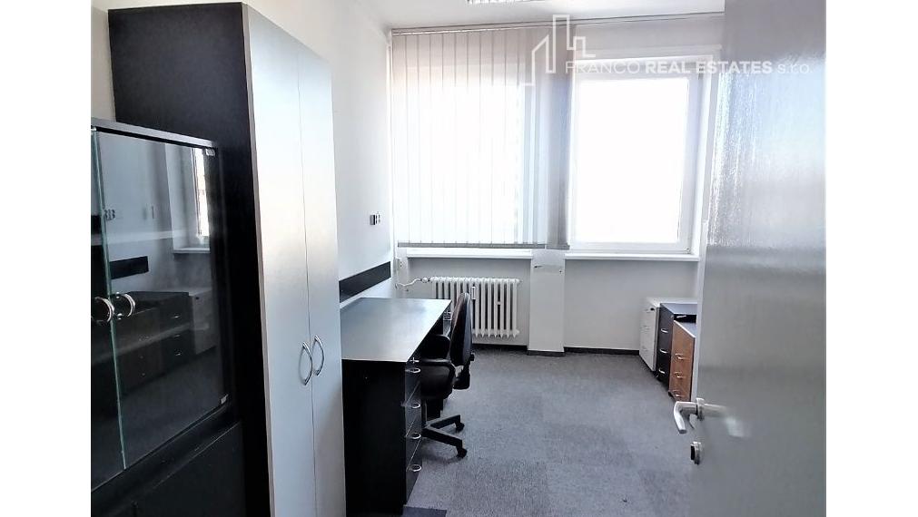 Kancelárie na prenájom - centrum Topoľčany /TOP ADRESA/