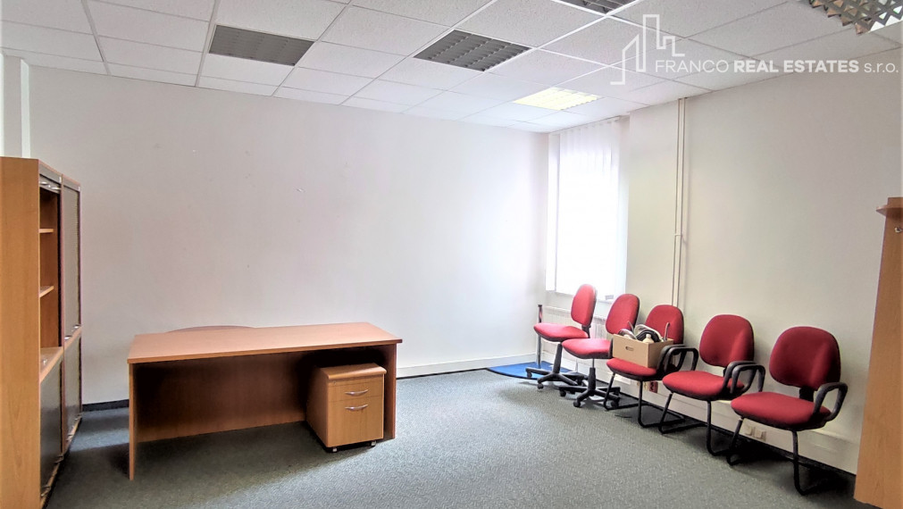 Prémiové kancelárie v priamom centre mesta Piešťany (od 20m2 až po 340m2)