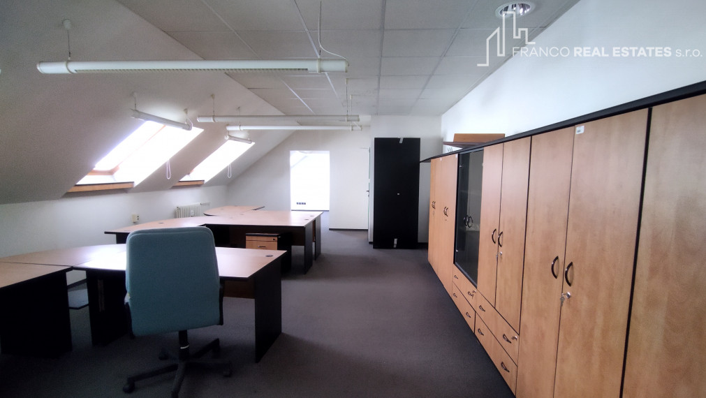 Otvorený priestor v priamom centre mesta Nové Zámky 113m2