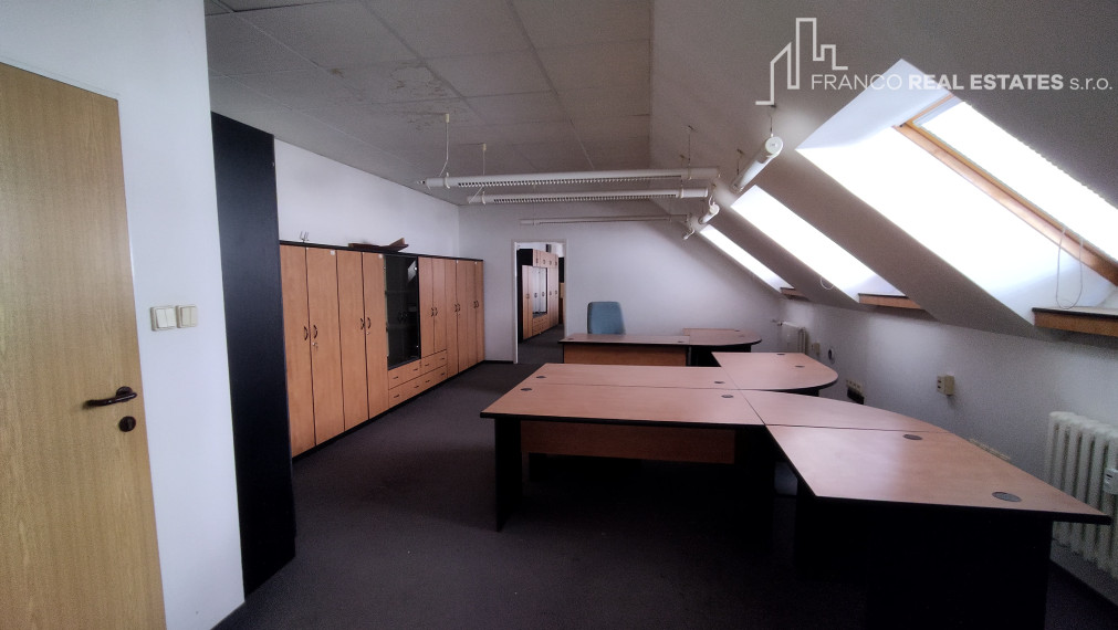 Otvorený priestor v priamom centre mesta Nové Zámky 113m2