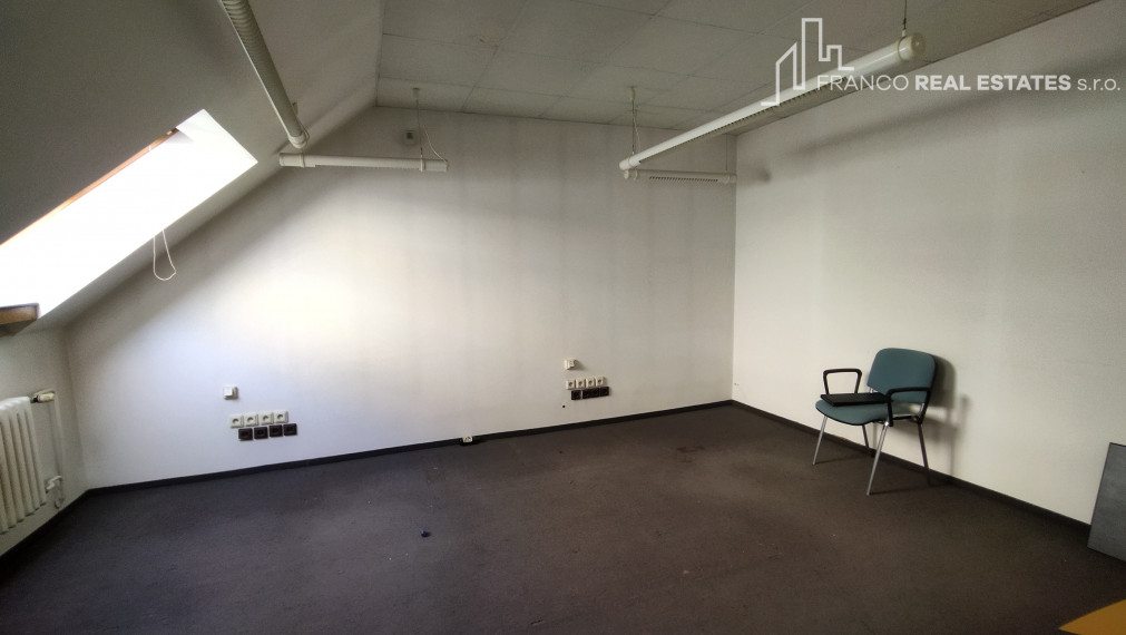 Otvorený priestor v priamom centre mesta Nové Zámky 113m2