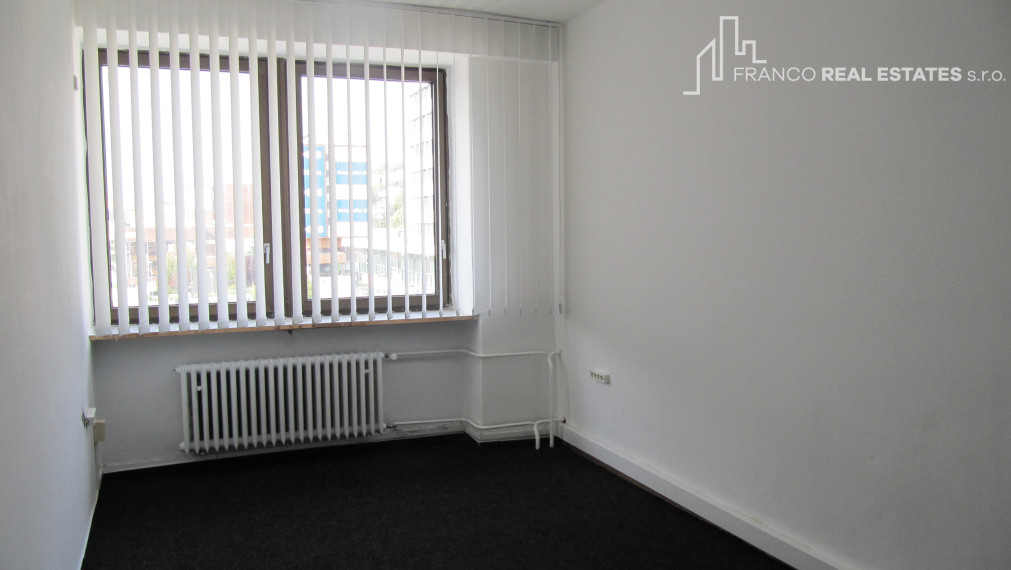 Prenájom kancelárii a obchodných priestorov v centre mesta Vranov nad Topľou