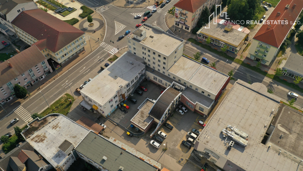 Skladové priestory v centre mesta Senica