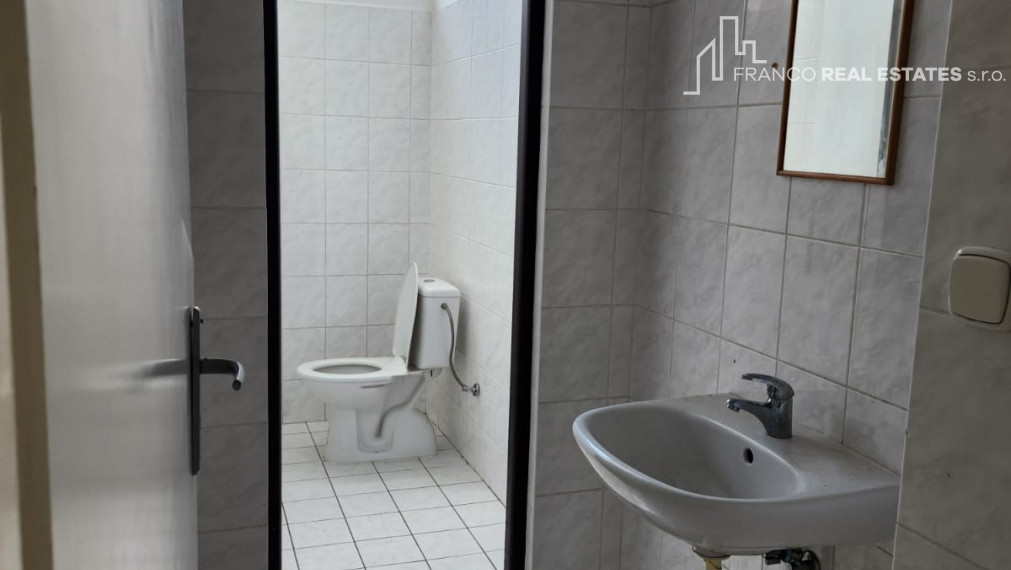 Nová príležitosť - Obchodné priestory 133 m2 - Oproti TESCO