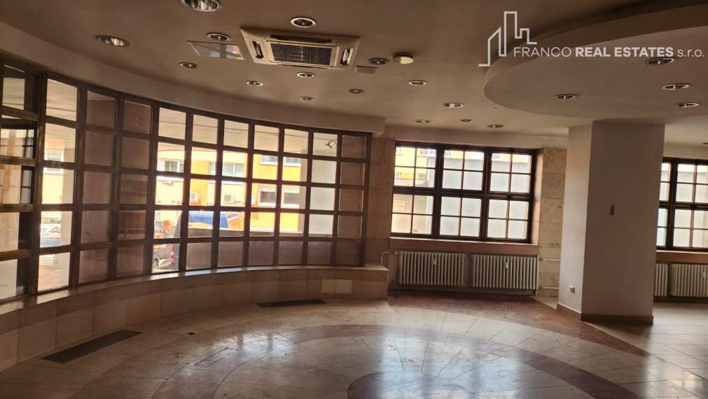 Nadštandardný prevádzkový priestor v TOP lokalite -  Čadca