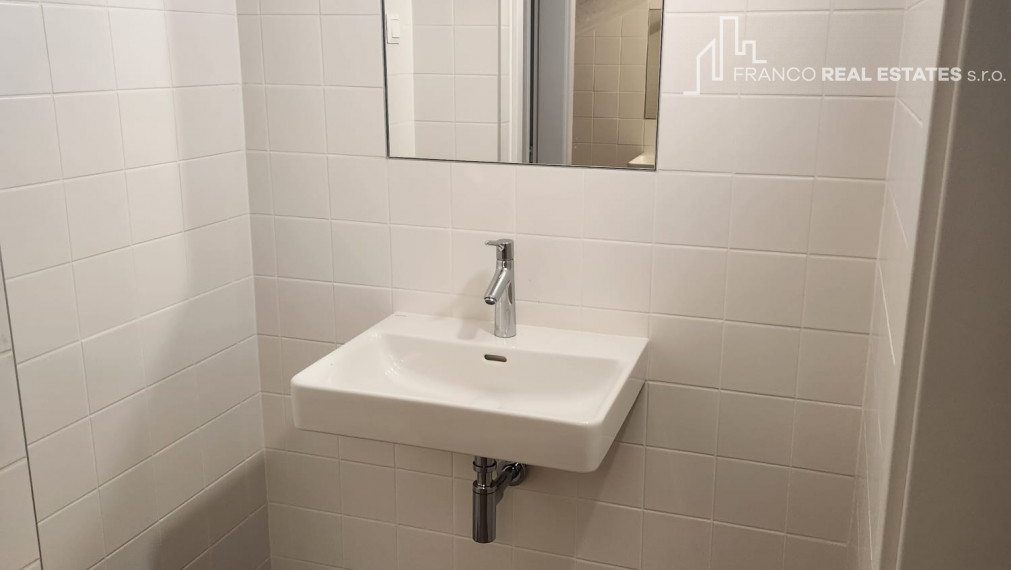 Nadštandardný prevádzkový priestor v TOP lokalite -  Čadca