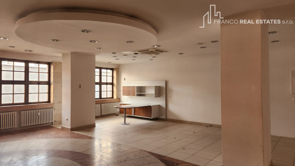 Nadštandardný prevádzkový priestor v TOP lokalite -  Čadca