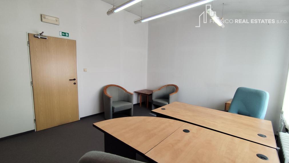 Kancelárie v priamom centre mesta Nové Zámky