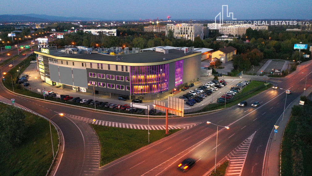 Prevádzkový priestor 363m2 v OC E-Port (zóna IKEA/LETISKO)