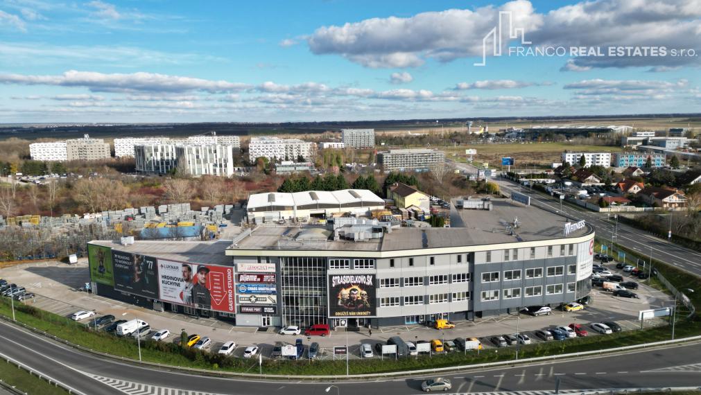 Prevádzkový priestor 700m2 v OC E-Port (zóna IKEA/LETISKO)