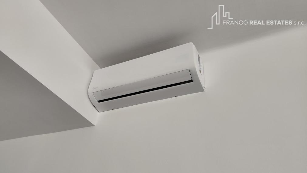 Kancelária v priamom centre mesta Nové Zámky 60m2, klimatizácia