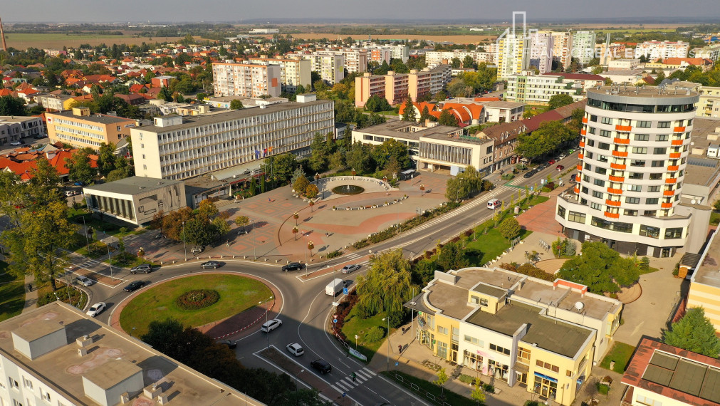 Obchodný priestor v priamom centre mesta Galanta 260m2