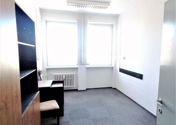 Kancelárie na prenájom - centrum Topoľčany /TOP ADRESA/