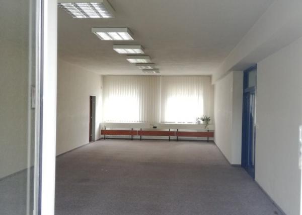 PRENÁJOM Otvoreného priestoru 70 m2 v centre mesta Senica TOP ADRESA