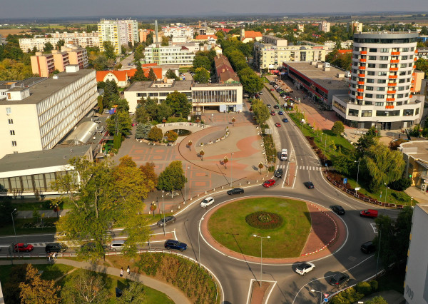 Kancelárie v priamom centre mesta Galanta, od 14m2 až po celkových 470m2