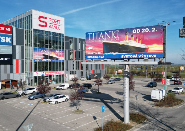 Obchodný priestor 100m2 prízemie, plne obsadené centrum